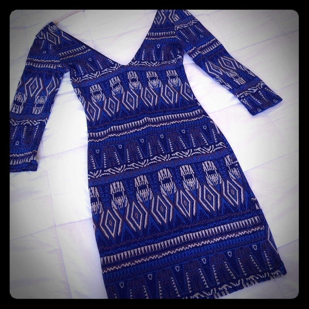 Windsor Off-Shoulder Dress LIKE NEW! Sheer with shimmer boho juniors size